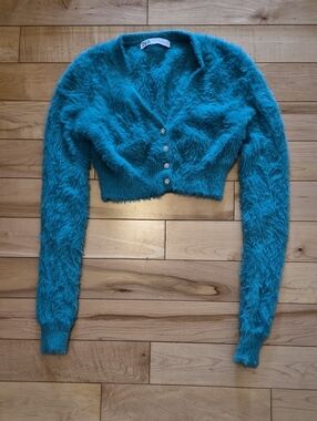Zara Women's Size Small Vibrant Greenish Fuzzy Cropped Cardigan
